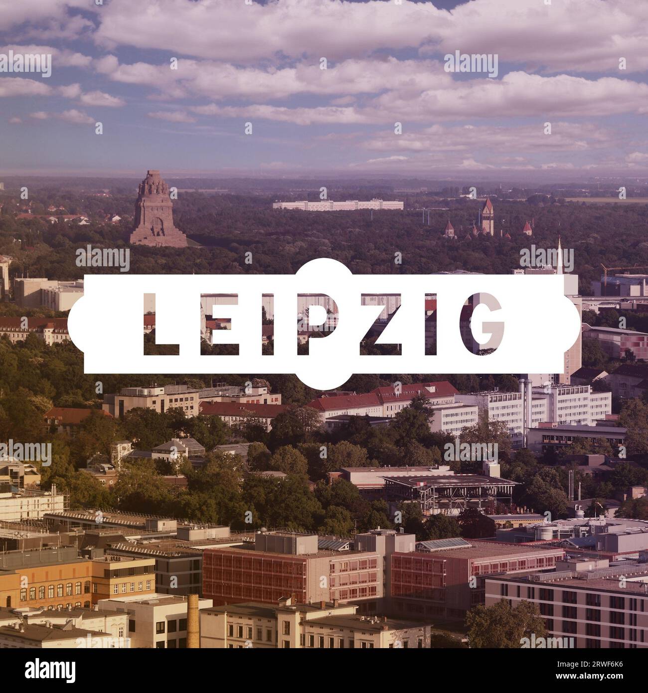 Leipzig, Alemania. Nombre de la ciudad moderna tarjeta postal con foto. Tarjeta de texto de destino del viaje. Foto de stock