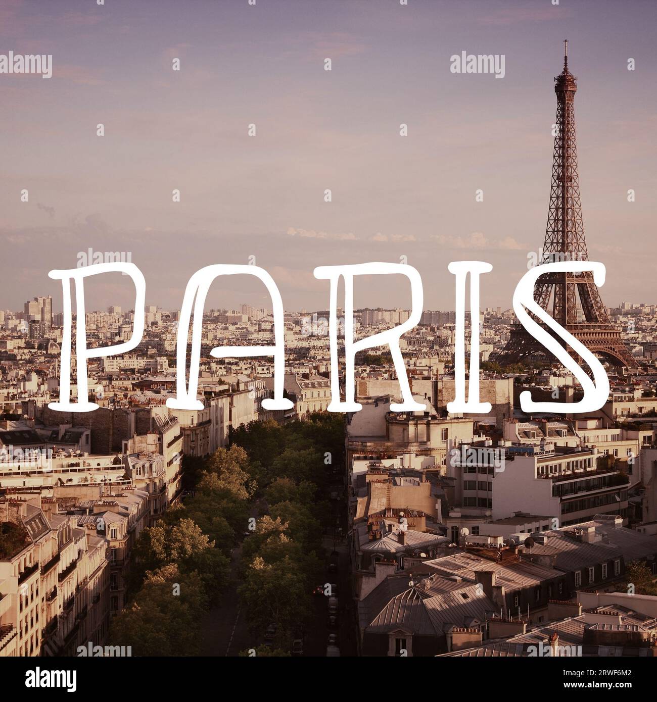 París, Francia. Tarjeta postal con foto de nombre de la ciudad. Tarjeta de texto de destino del viaje. Foto de stock