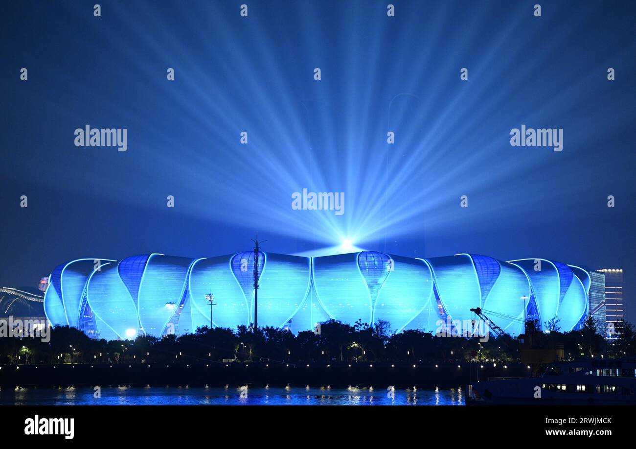 **CHINA CONTINENTAL, HONG KONG, MACAO Y TAIWÁN SUPERAN** el Estadio