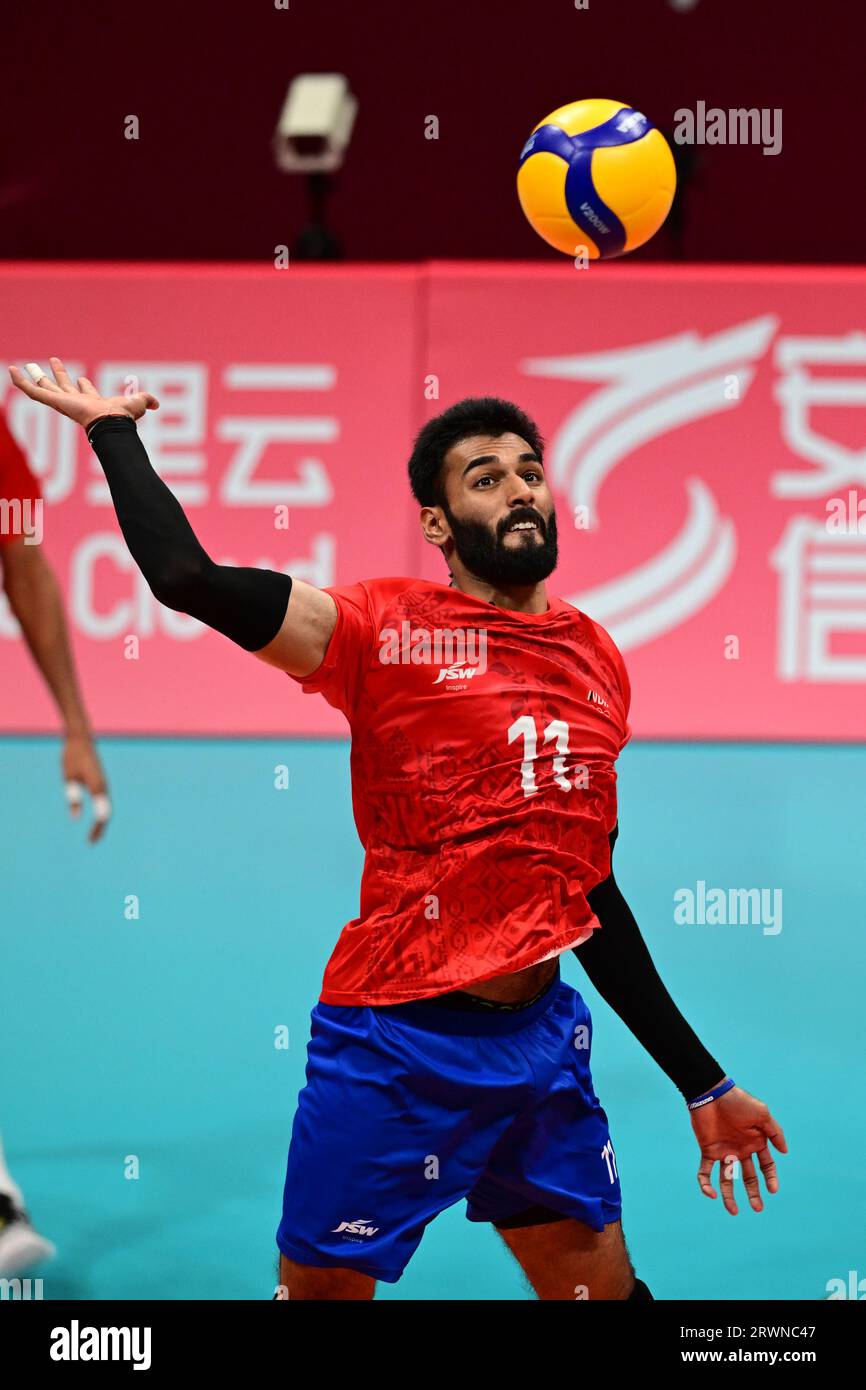 Hangzhou, China. 2023 de septiembre. Ashwal Raiof El equipo de voleibol