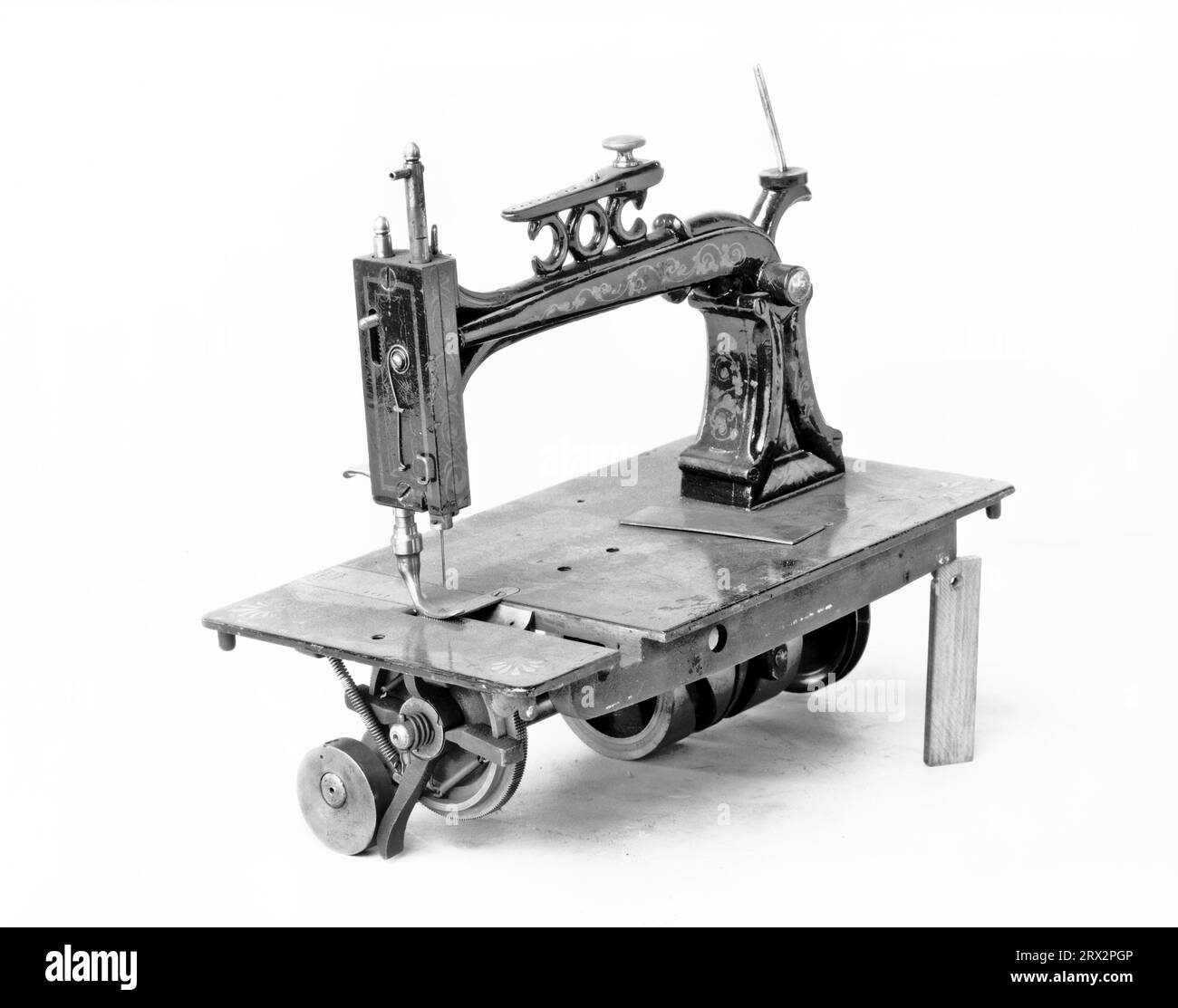 Modelo de patente. Máquina de coser, Howe, patente no. 37913, desde 8' x 10' bwn. TE*T06062,000. Foto de stock