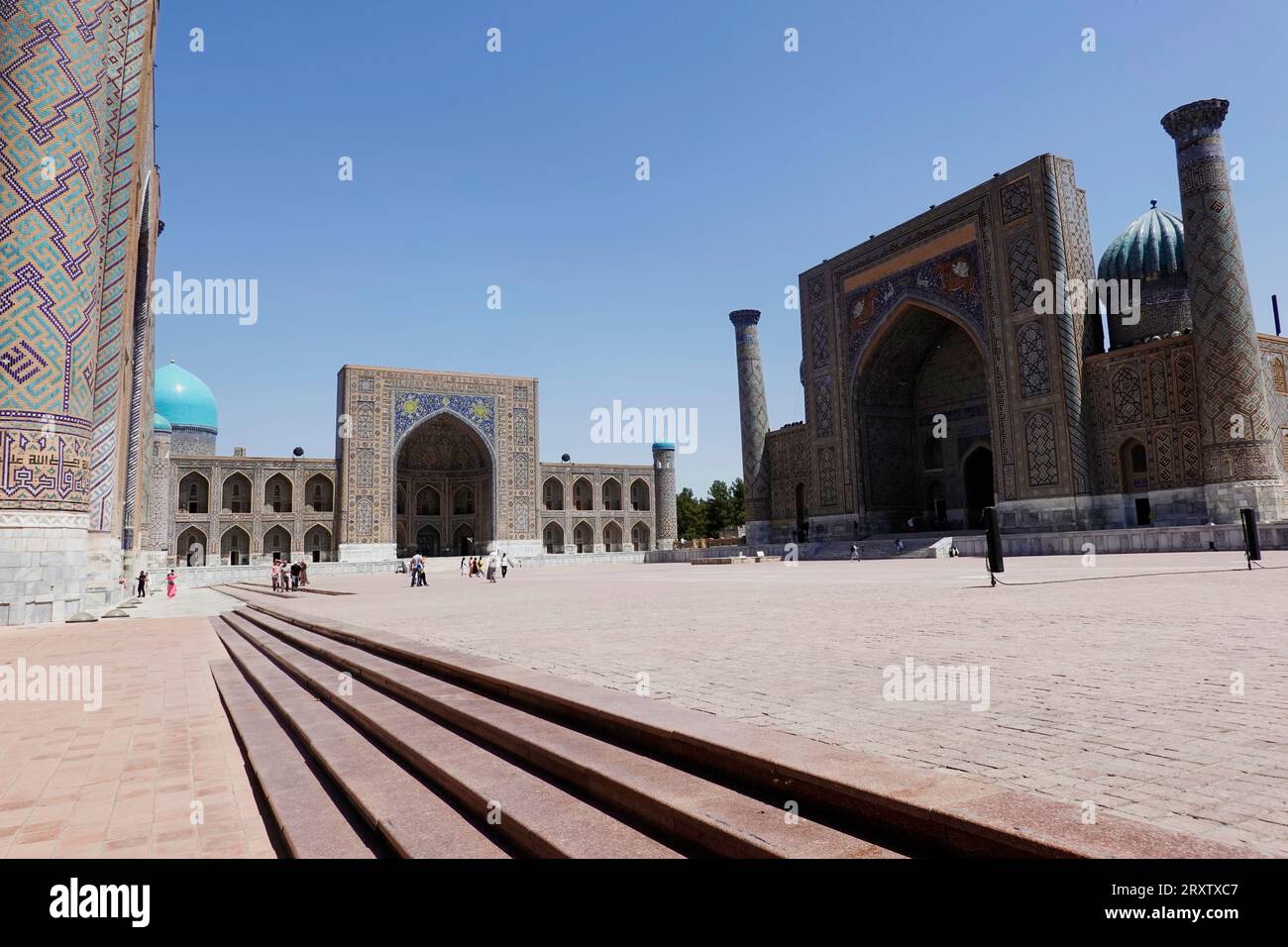 La mundialmente famosa arquitectura islámica de Samarcanda, Patrimonio de la Humanidad de la UNESCO, Uzbekistán, Asia Central, Asia Foto de stock