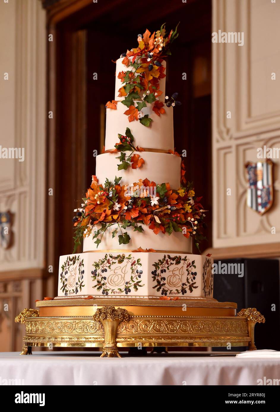 Esta es una imagen PA de un pastel de bodas. Vea PA Feature IRISH Weddings IrishExtra. ADVERTENCIA: Esta foto solo debe ser usada para acompañar a la característica de PA IRISH Wedding IrishExtra. Foto de stock