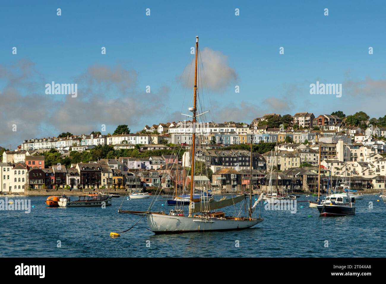 Rocinante super yate falmouth cornualles fotografías e imágenes de alta  resolución - Alamy