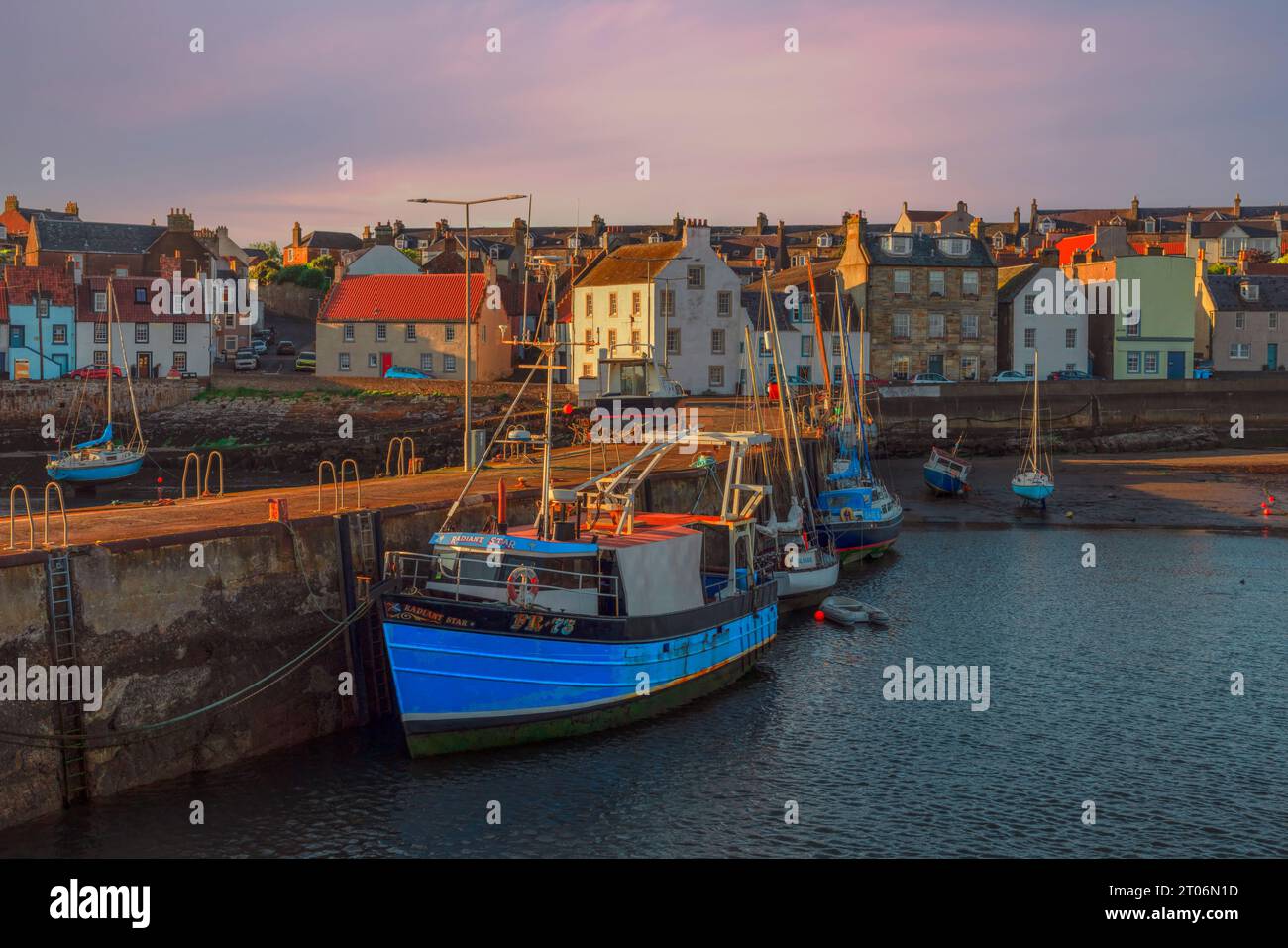 El puerto histórico de St Monans en Fife, Escocia. Foto de stock