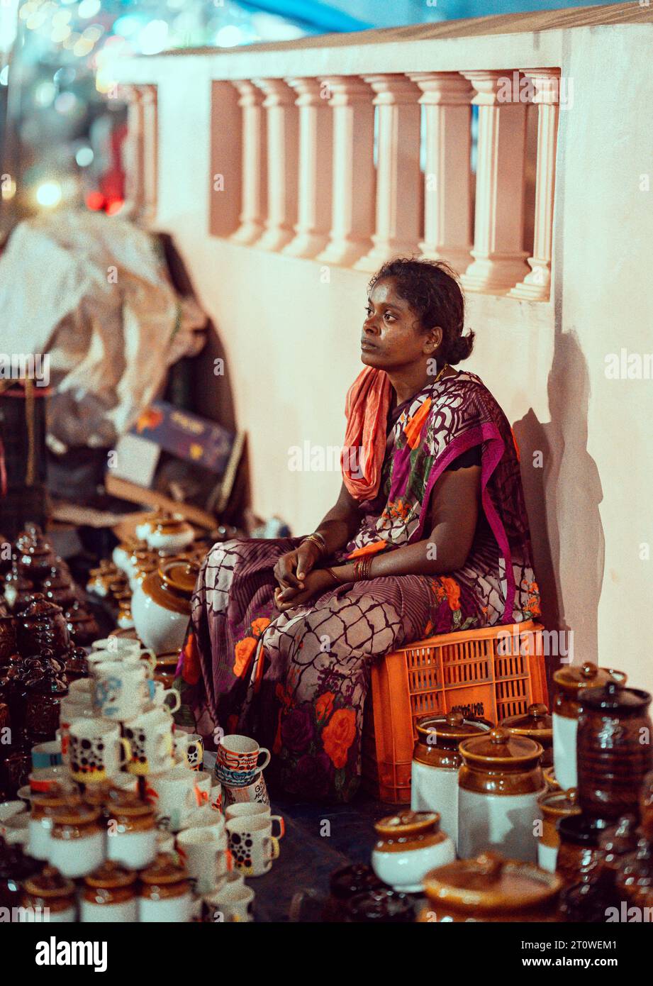 Vida nocturna en la calle en un festival de la iglesia en kerala Foto de stock