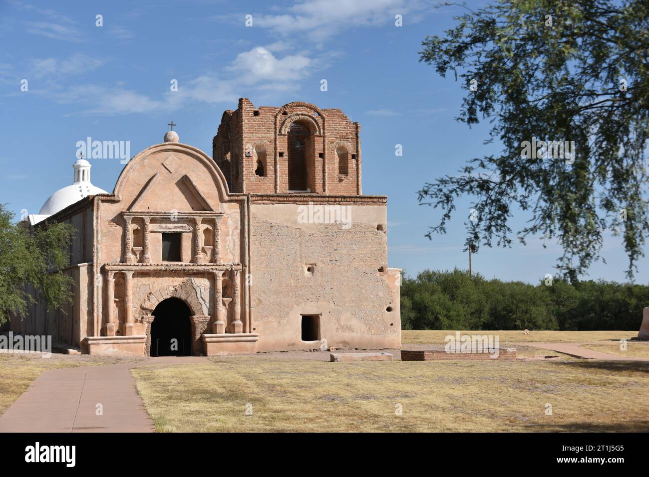 Tumacacori, AZ. EE.UU. 10/9/2023. La Misión San Cayetano del Tumacácori