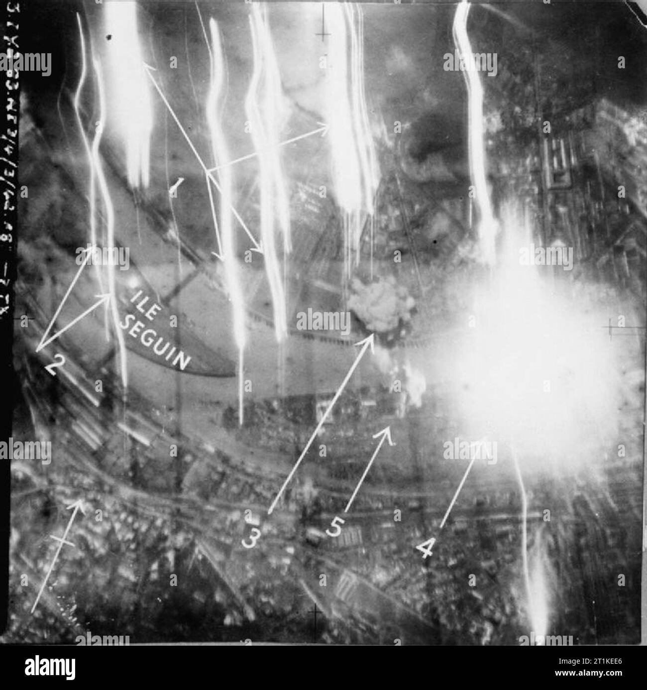 Bombas cayendo durante la segunda guerra mundial Imágenes de stock en