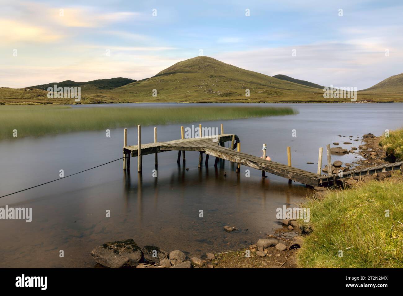 Escenas rurales en Loch na Moracha cerca de Leverburgh, Isla de Lewis, Escocia. Foto de stock