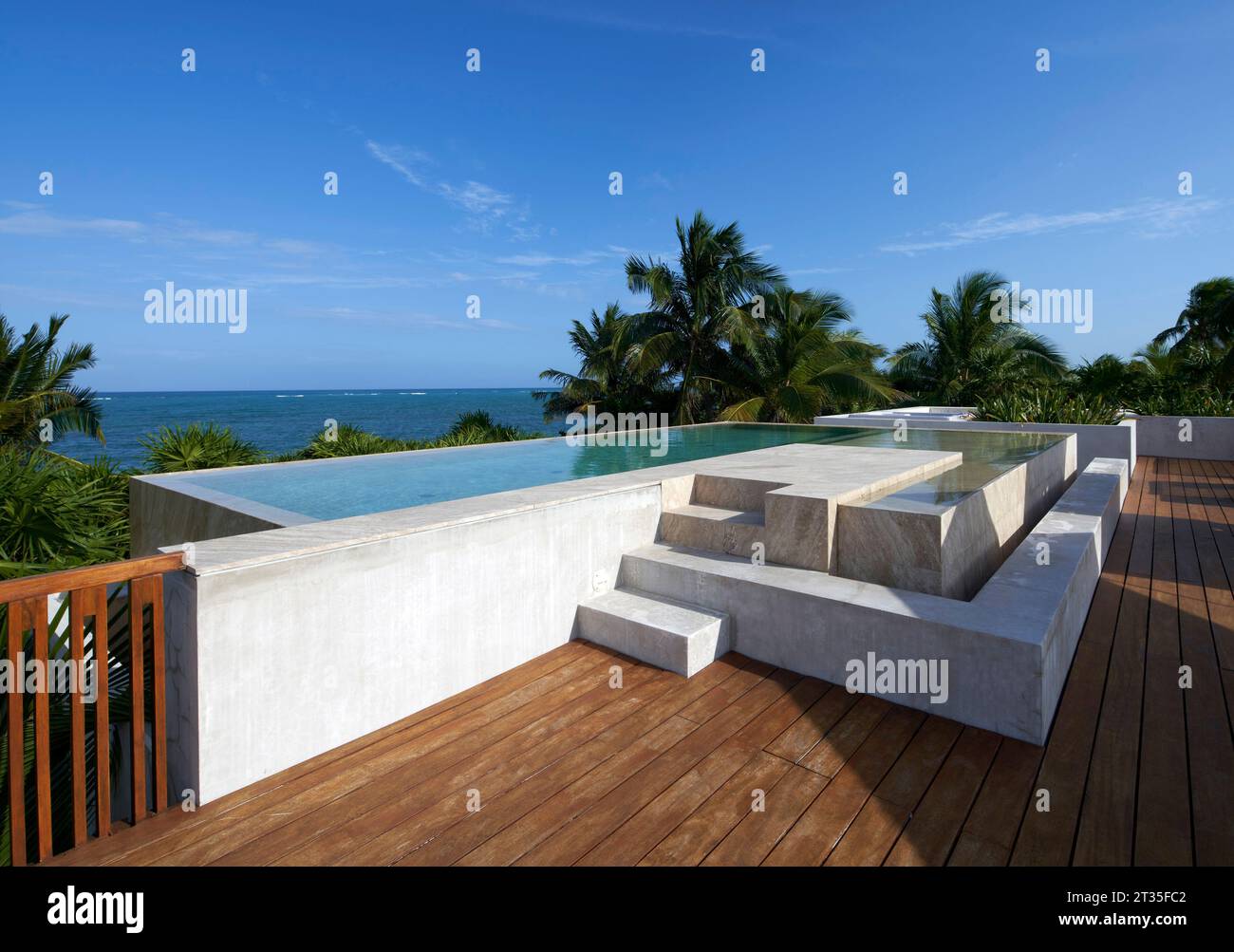 Vista de la terraza de la azotea. Casa de vacaciones Tulum - Casa Uh K aay, Tulum, México. Arquitecto: Gantous Arquitectos, 2023. Foto de stock