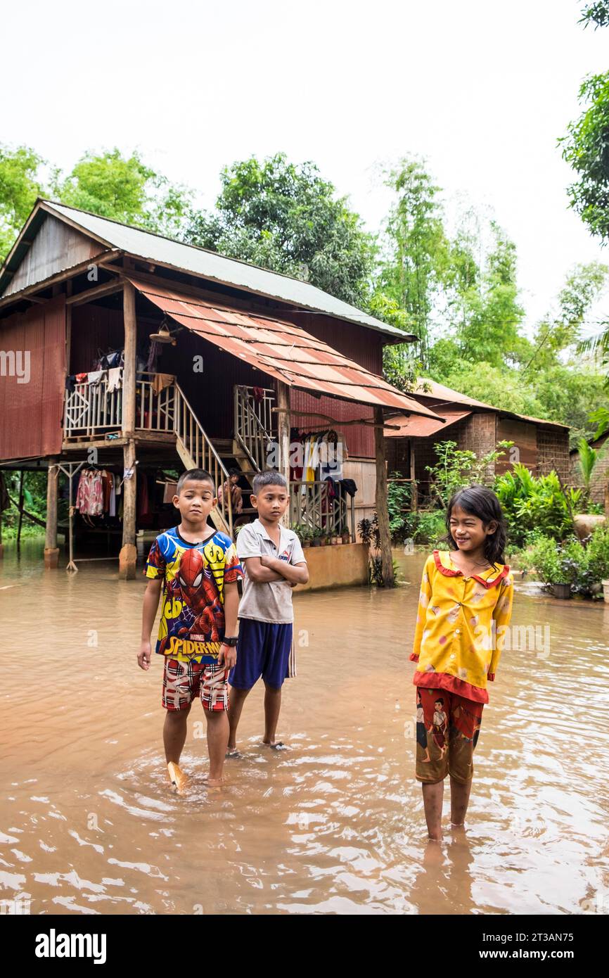 Camboya, Kampong Phluk, inundaciones causadas por fuertes lluvias Foto de stock