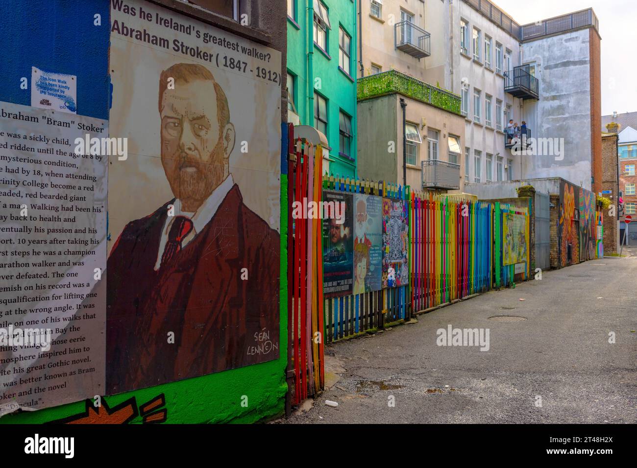 The Icon Walk es una instalación de arte pública gratuita y al aire libre en Dublín, Irlanda, que celebra la cultura y el patrimonio irlandeses a través del arte callejero Foto de stock