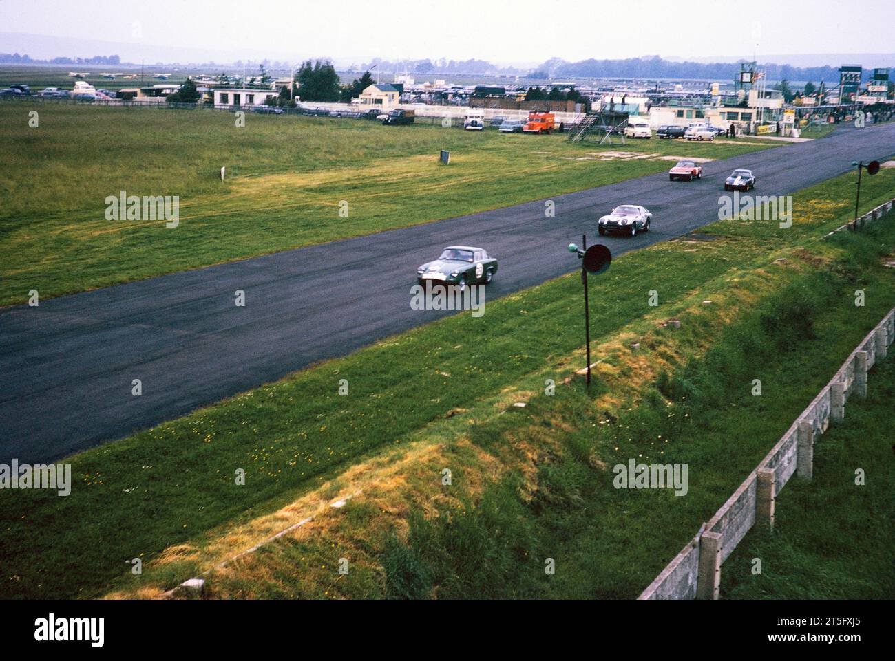 Evento de carreras de motor en el hipódromo Goodwood, Chichester, West Sussex, Inglaterra, Reino Unido agosto de 1963 Foto de stock