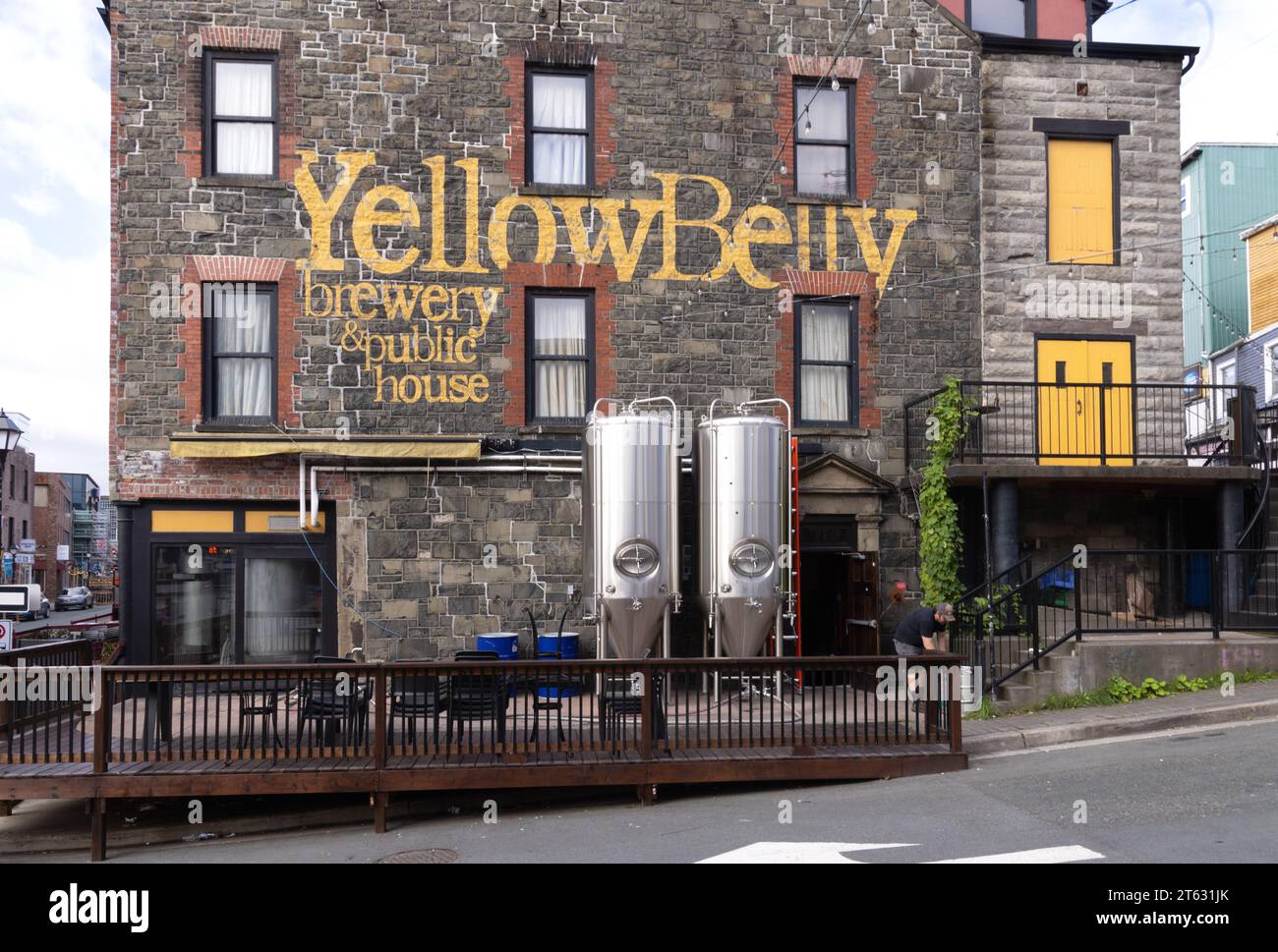 El exterior de Yellow Belly Microbrewery, elaborando y sirviendo cerveza artesanal, St Johns, Terranova, Canadá América del Norte Foto de stock