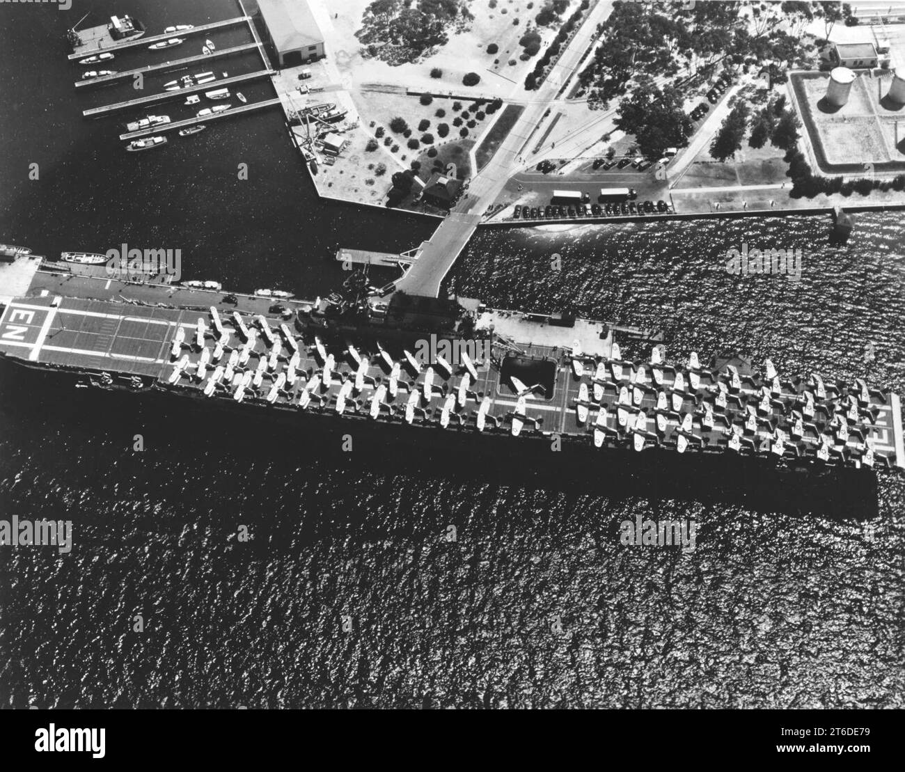 USS Enterprise (CV-6) en NAS North Island El 24 de junio de 1940 Foto de stock