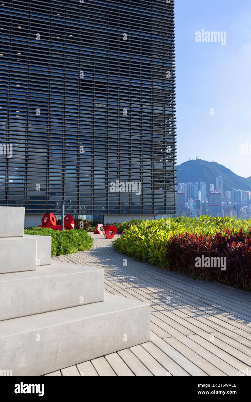 Instalación de arte en la azotea del museo M+, distrito cultural de West Kowloon, Kowloon, Hong Kong Foto de stock