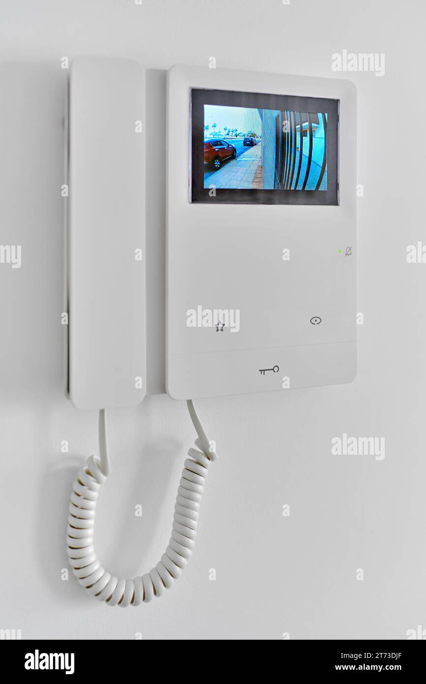 Portero automático fotografías e imágenes de alta resolución - Alamy