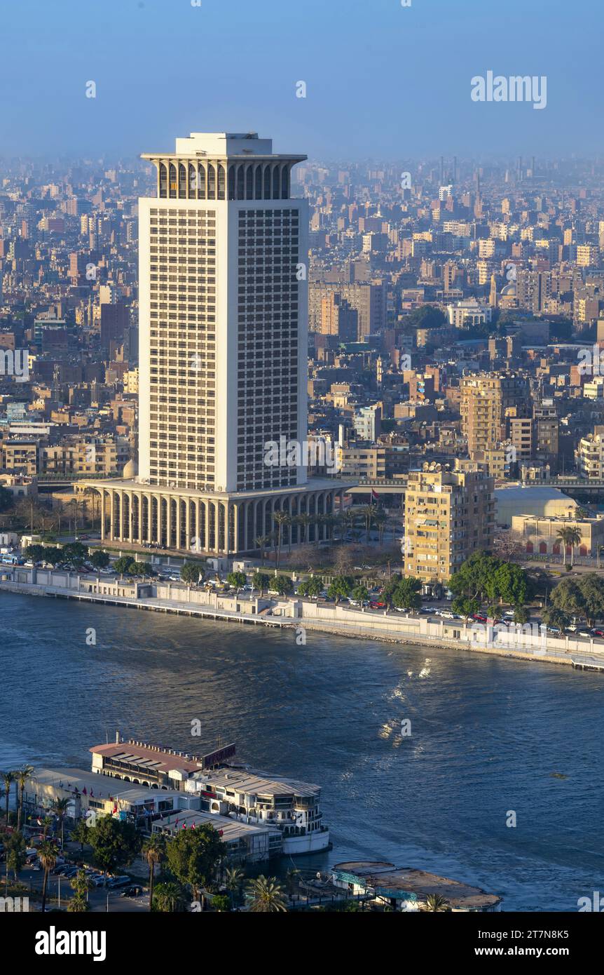 Orilla derecha del río Nilo en El Cairo Foto de stock