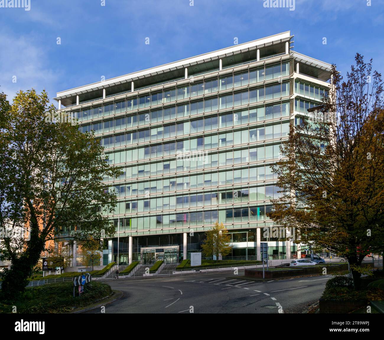 Edificio de oficinas de arquitectura moderna, Forbury Place, Reading, Berkshire, Inglaterra, REINO UNIDO Foto de stock