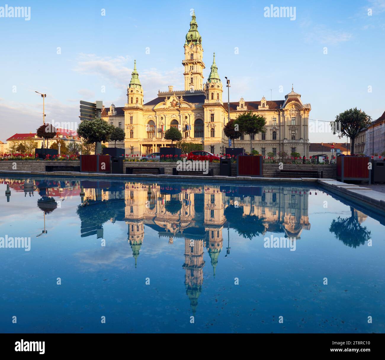 Ayuntamiento en la ciudad de Gyor, Hungría Foto de stock