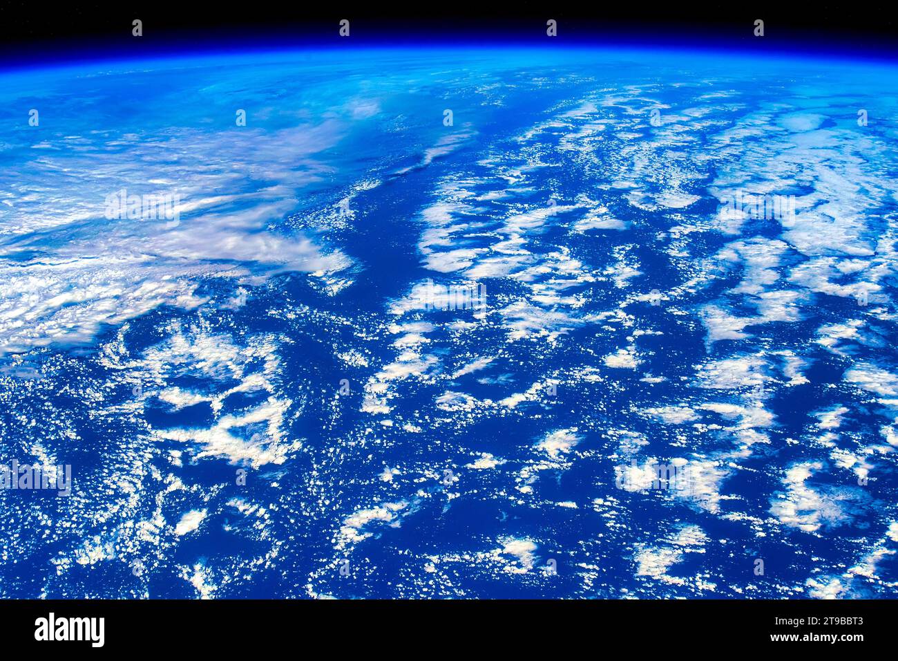 Belleza en la naturaleza. Planeta Tierra característica o detalle. Vista aérea desde la ISS o la Estación Espacial Internacional. Pautas de uso: https://www.nasa.gov/nasa Foto de stock