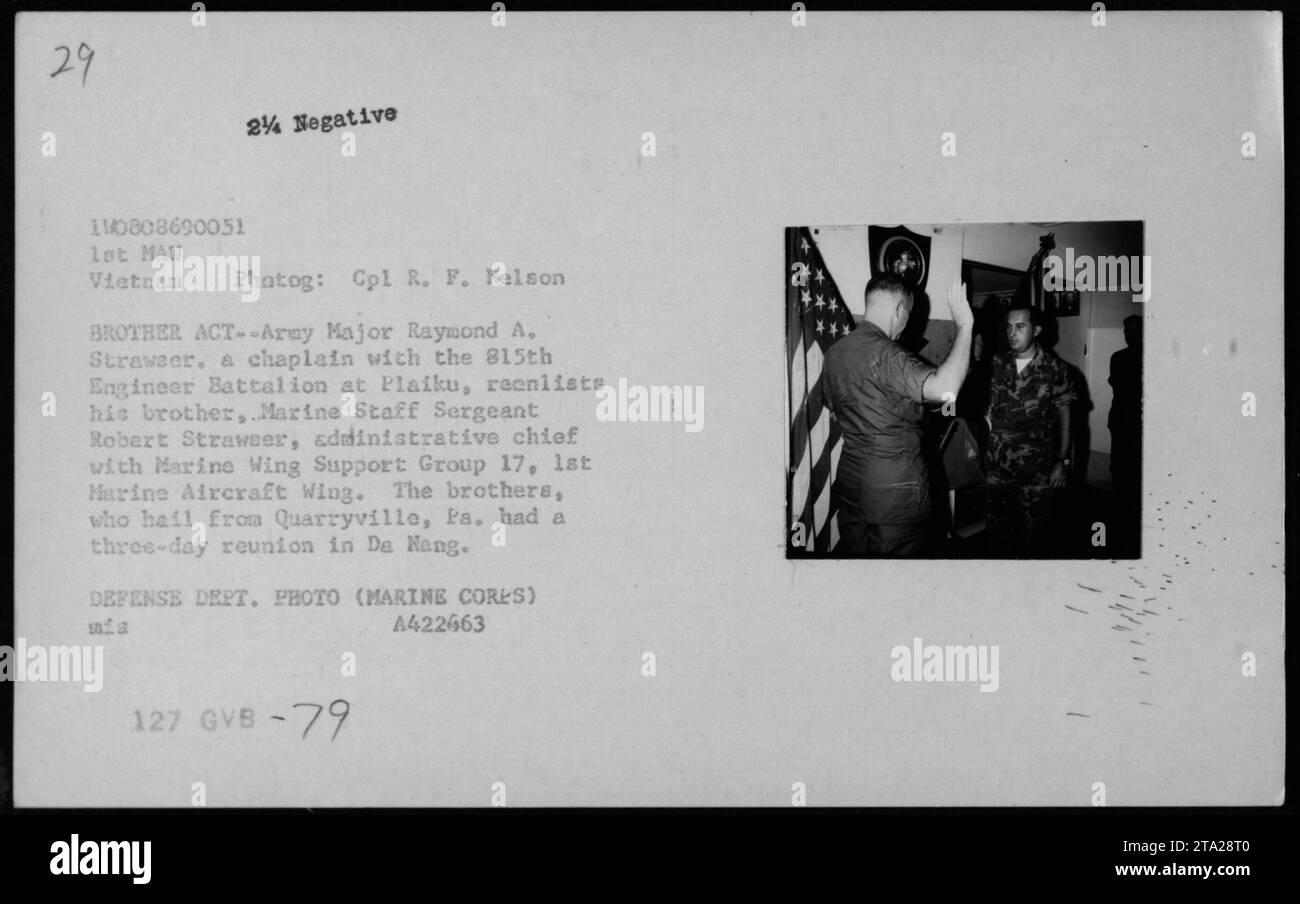 Sargento de marina robert strawer fotografías e imágenes de alta