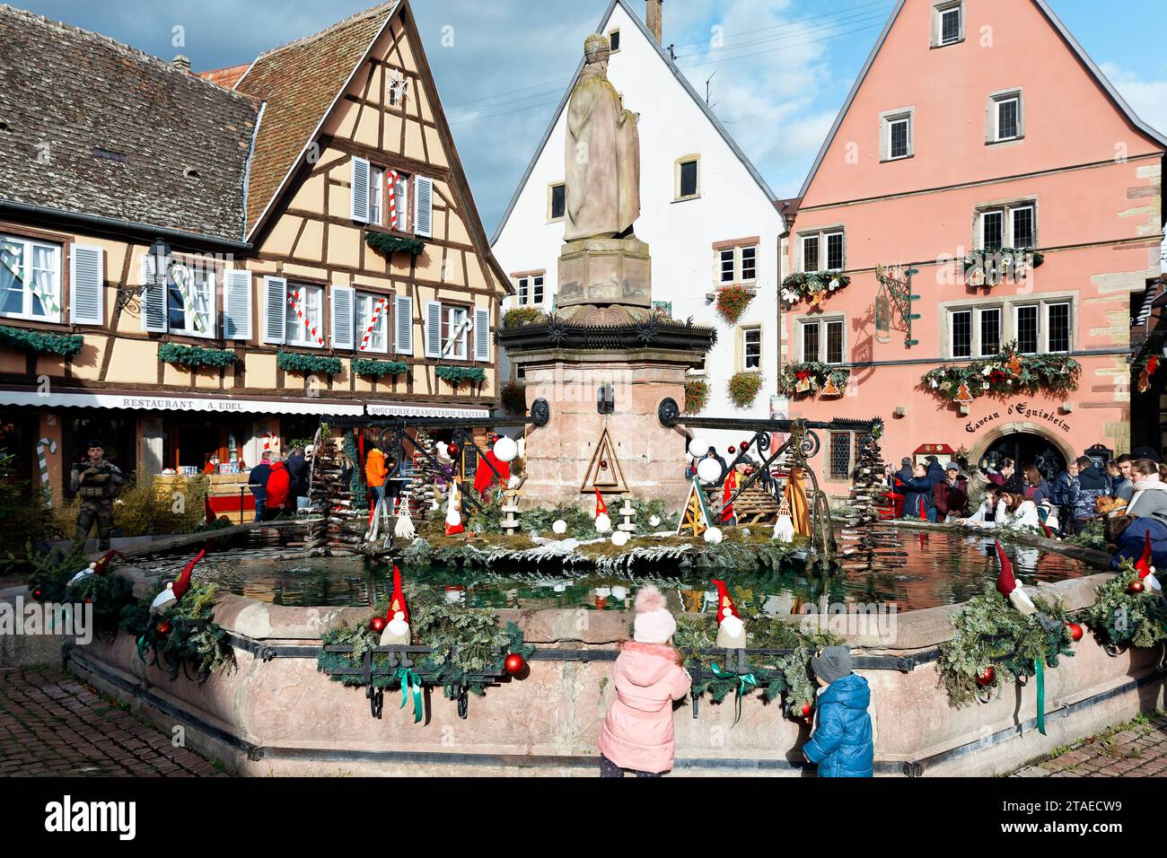 Francia, Alto Rin, Ruta del Vino de Alsacia, Eguisheim, etiquetados