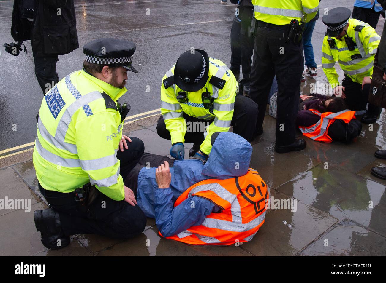 Londres Reino Unido 27 De Noviembre De 2023 Los Manifestantes De Just Stop Oil Regresaron A 5126