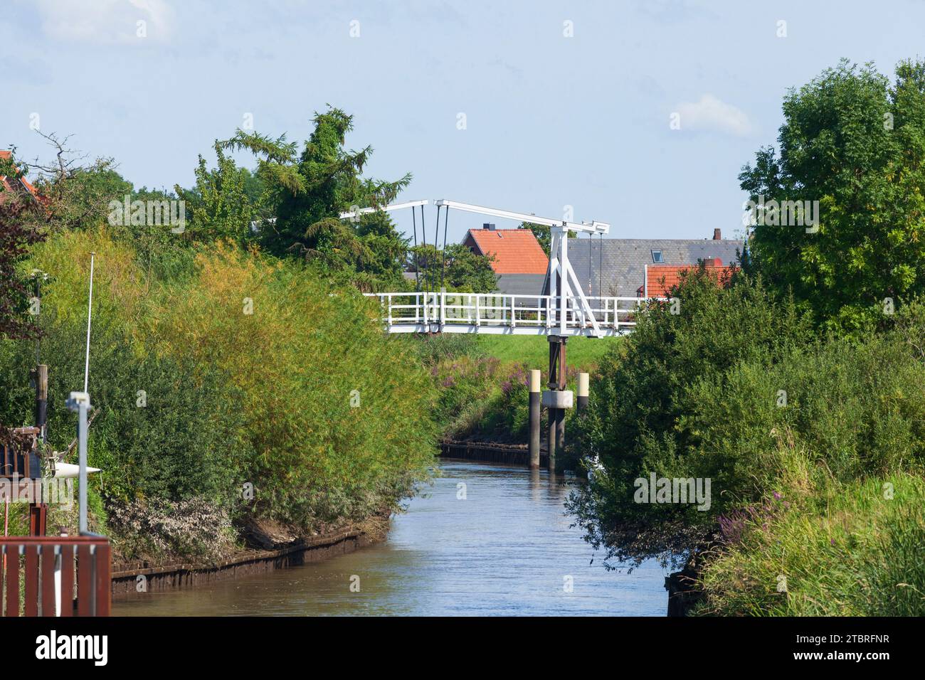 Hogendiekbrücke, Puente levadizo holandés, Steinkirchen, Altes Land, Baja Sajonia, Alemania, Europa Foto de stock