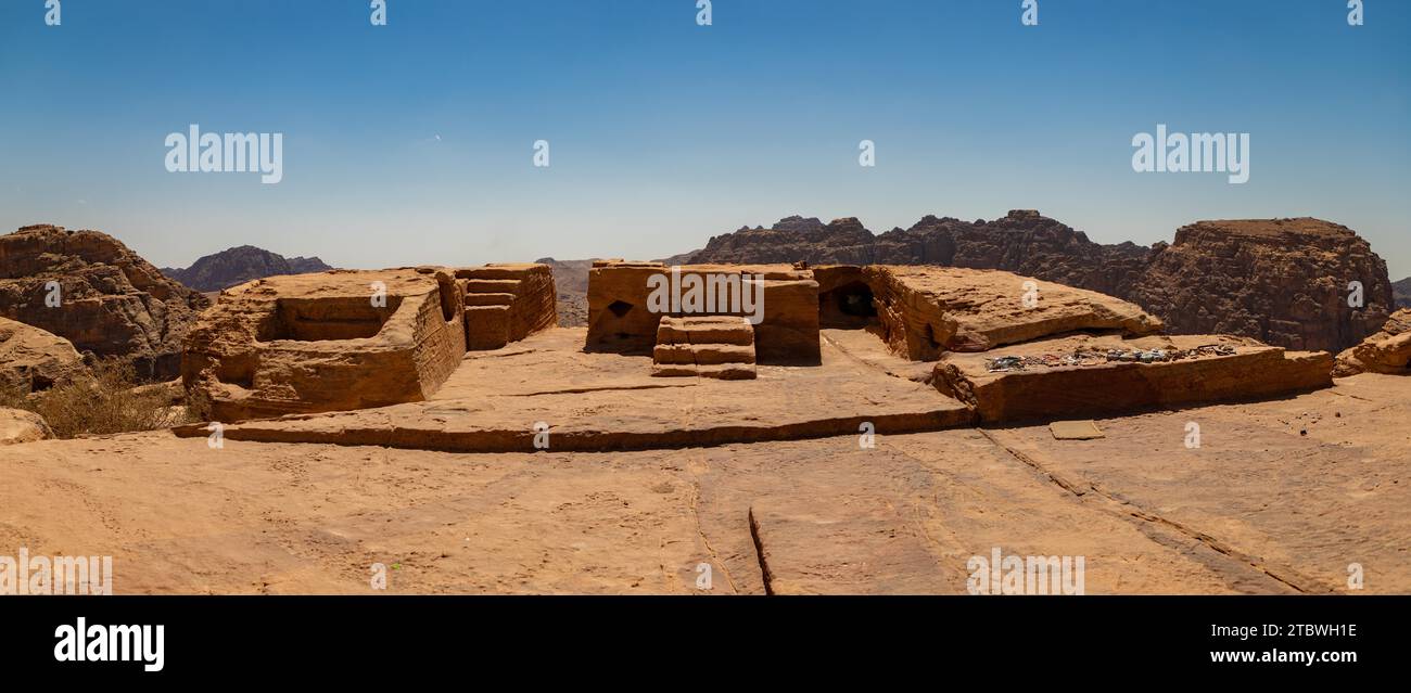 Una imagen del Alto Lugar de Sacrificio (Petra) Foto de stock