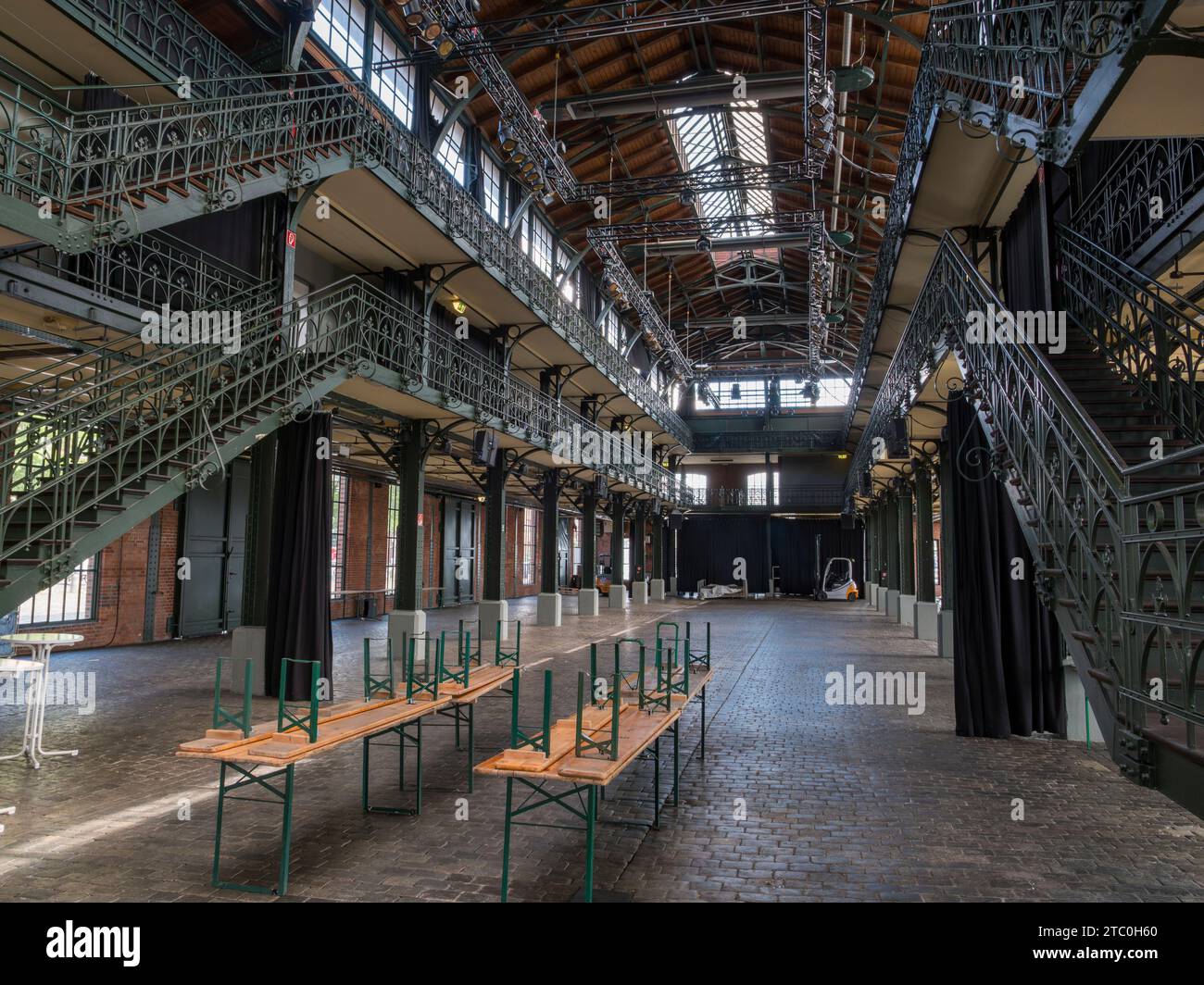 Dentro de la sala de subastas de pescado (Fischauktionshalle / Fischmarkt) en Altona, Foto de stock