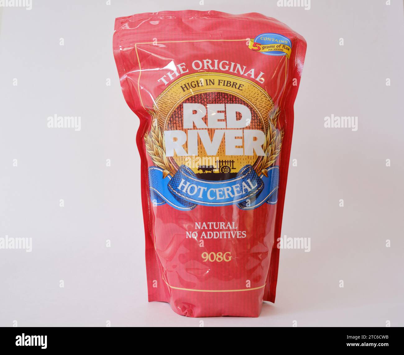 Bolsa de cereal Red River Hot, también conocido como gachas de semilla de pájaro, una tradición canadiense Foto de stock