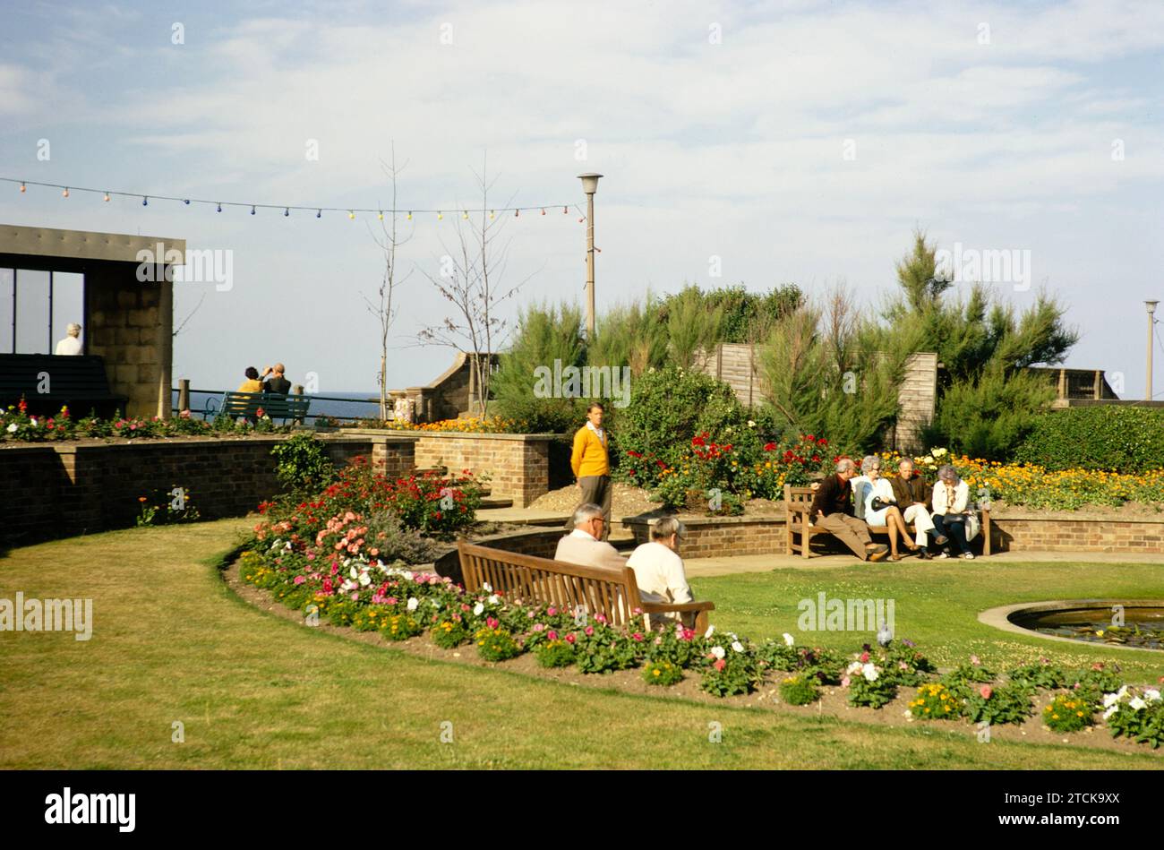 Jardines de placer en Sheringham, Norfolk, Inglaterra, Reino Unido Julio 1970 Foto de stock