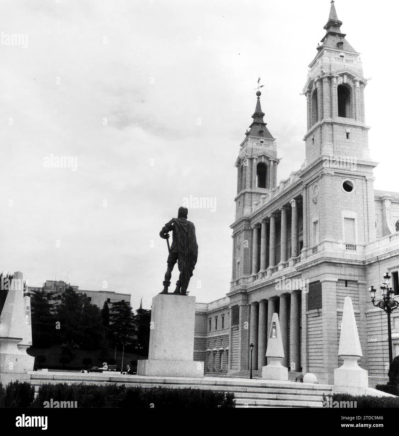 30 de abril de 1962. La estatua de Felipe II que fue removida, en una imagen de archivo. Crédito: Álbum / Archivo ABC / Manuel Sanz Bermejo Foto de stock