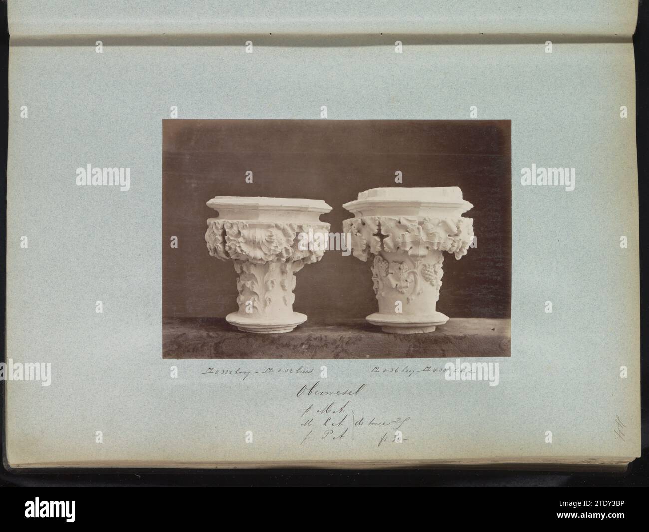 Molde de yeso fotografías e imágenes de alta resolución - Alamy