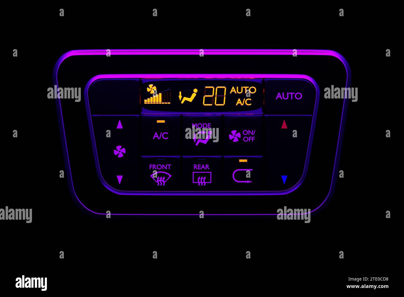 Botones para encender el aire acondicionado del coche en el panel de control de climatización, ilustración 3D Foto de stock