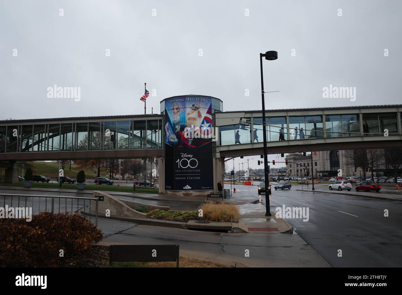 Kansas City, Missouri 16 de diciembre de 2023 KC Skywalk conectando