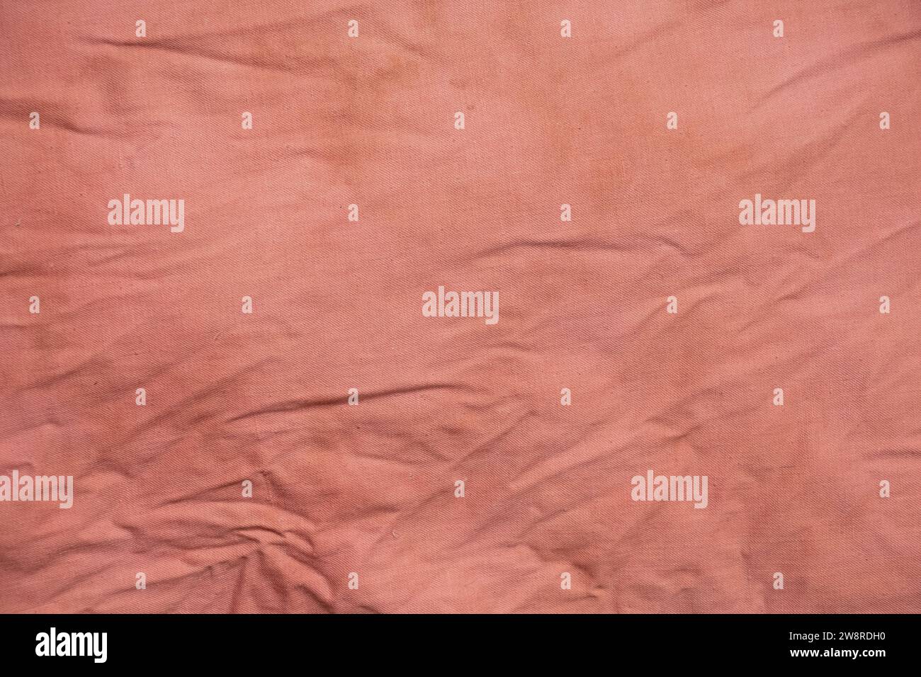 Ropa sucia imagen de archivo. Imagen de rosa, grande - 29417969