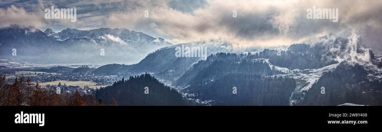 Neblig, Inn Valley, Baviera, Alemania Foto de stock