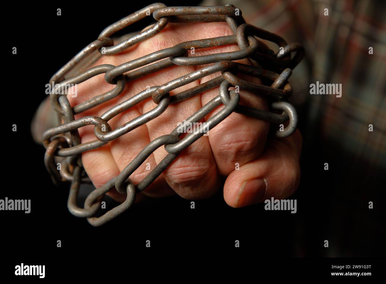 MATERIAL ESCOLAR. PUNZON INFANTIL Fotografía de stock - Alamy