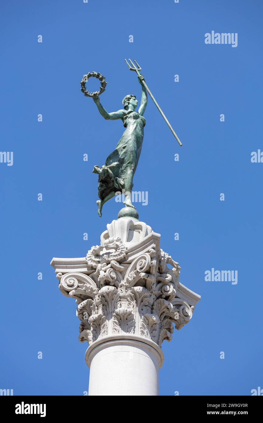 La estatua del monumento a Dewey inspirada en Alma de Bretteville