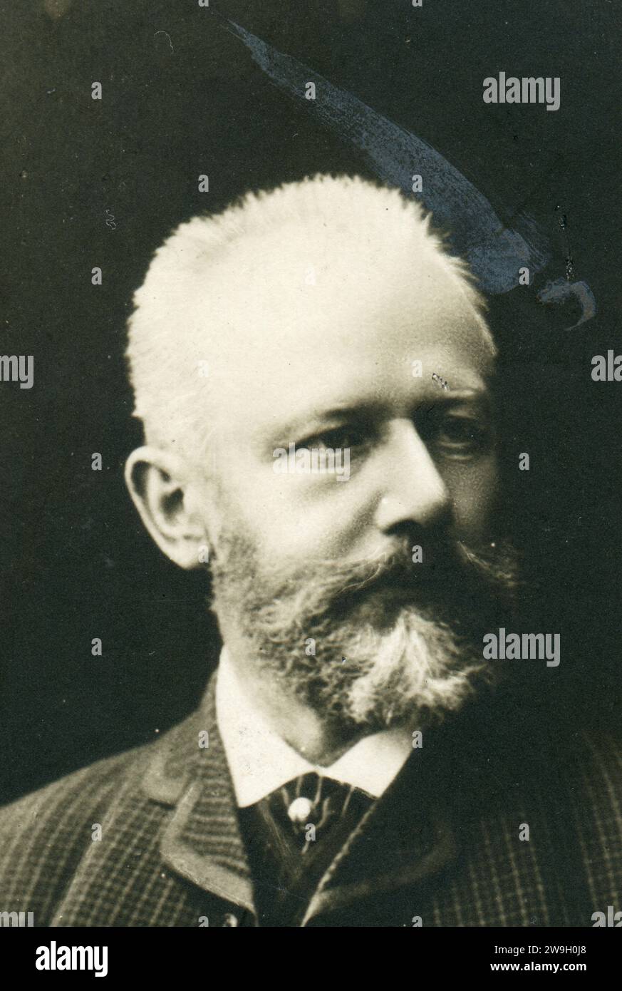Pyotr Ilyich Tchaikovsky (7 de mayo de 1840 - 6 de noviembre de 1893) fue un compositor ruso del período romántico. Antigua postal vintage del Imperio ruso. 1880s.. Detalle. Foto de stock