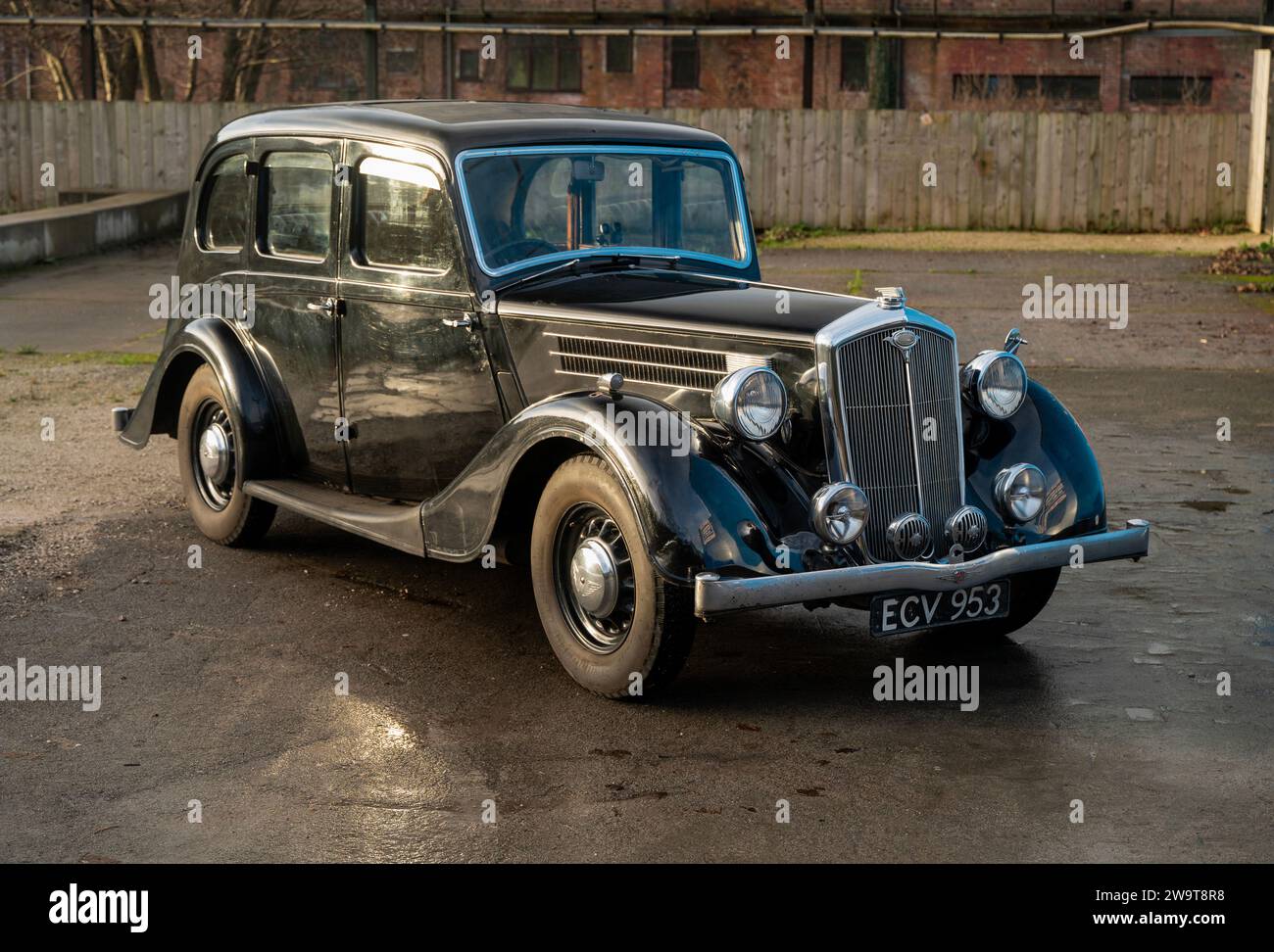 1938 Wolseley 14/60, Serie III Wolseley clásico británico de pre-guerra como usado por la policía y este coche presentado en el programa de televisión Foyles War Foto de stock