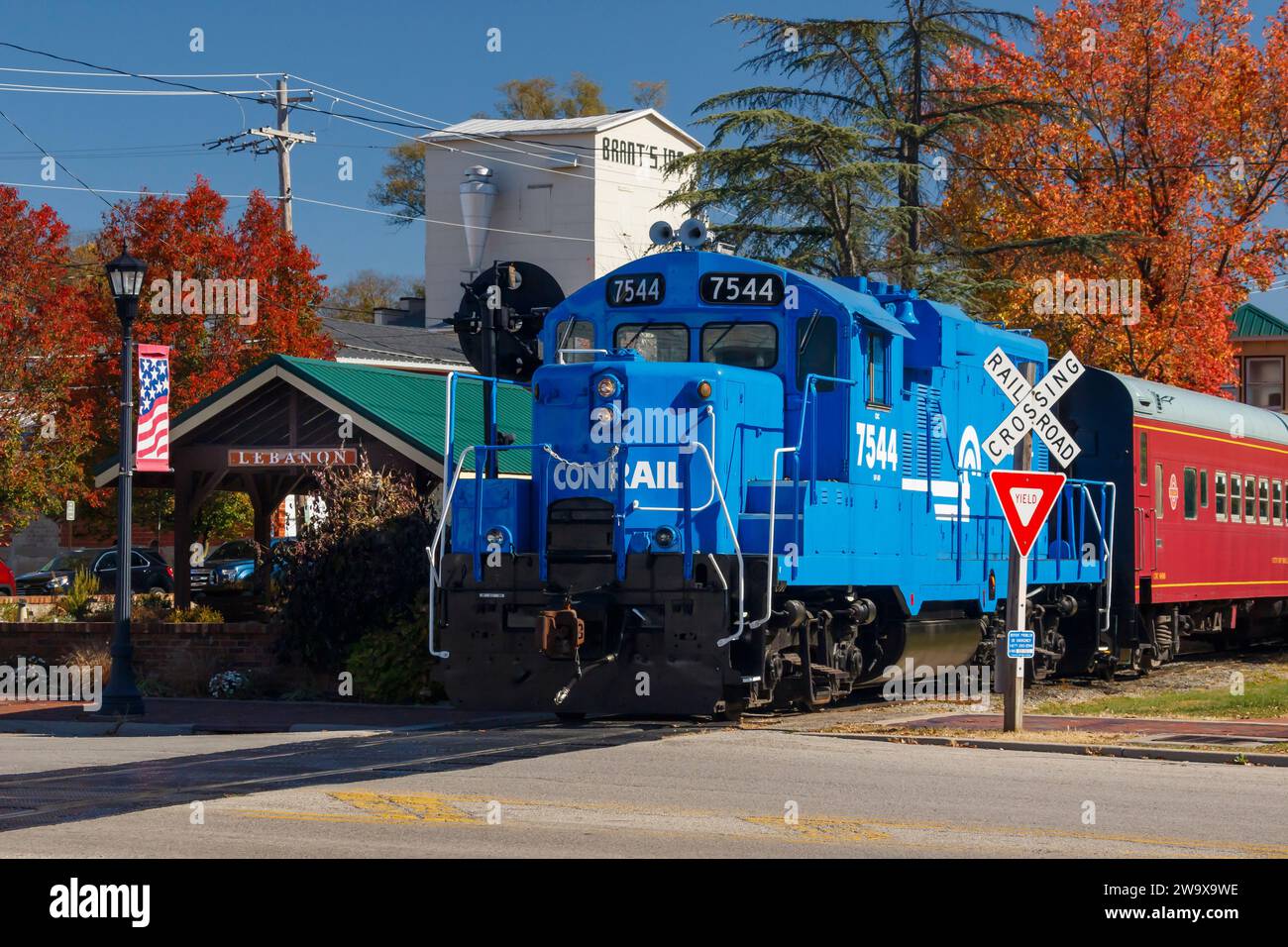 Locomotora Conrail 7544 GP10, en la estación de Líbano. El ferrocarril Lebanon Mason Monroe (LM&M Railroad) ofrece viajes históricos en tren en Warren County O Foto de stock