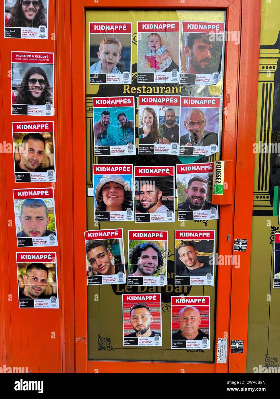 Saint Mandé, Francia, (suburbio de París), carteles de pared de exposición, Retratos, israelíes secuestrados capturados en Gaza, arte de protesta, 7 de octubre de 2023 Foto de stock