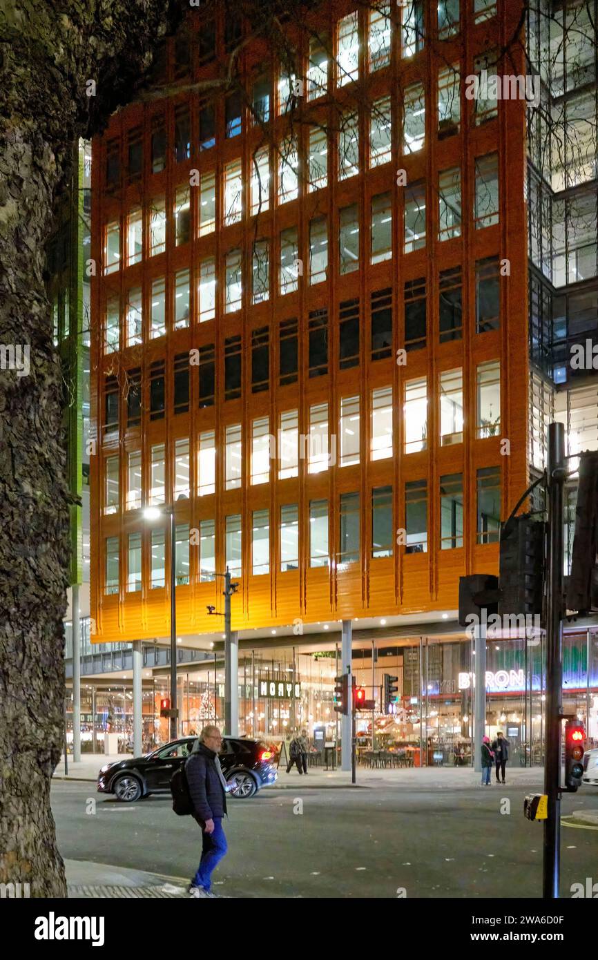 Shaftsbury Avenue, Soho, Escena nocturna, centro de Londres Reino Unido Foto de stock