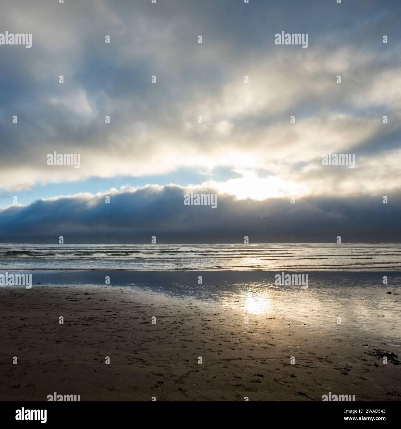 Estados Unidos, Oregón, Cannon Beach al atardecer Foto de stock