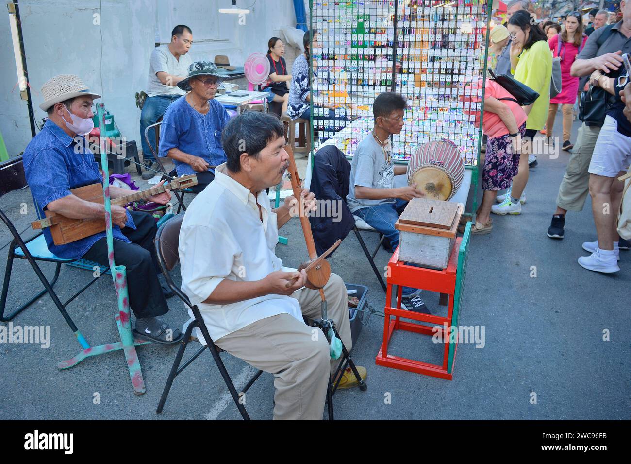 Sunday Market Walking Street Chiang Mai Tailandia Foto de stock