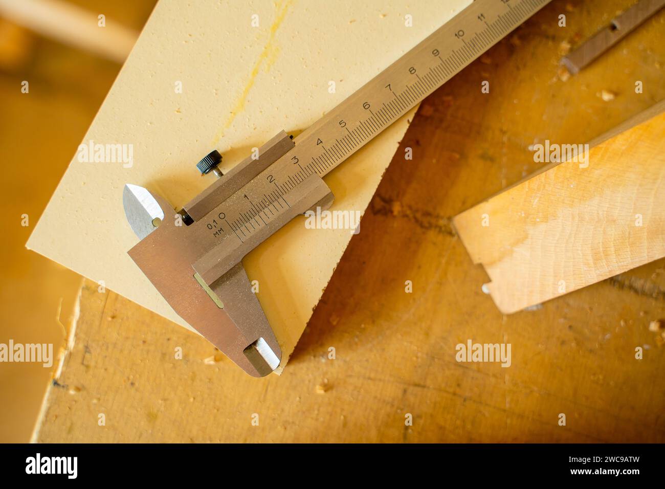 Calibre de carpintero fotografías e imágenes de alta resolución - Alamy