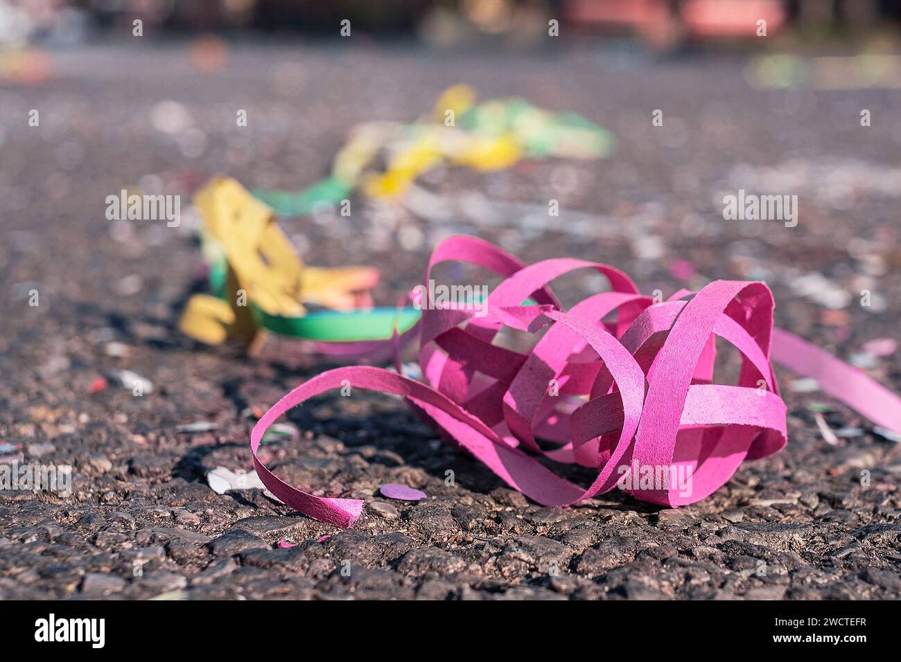 78,107 imágenes, fotos de stock, objetos en 3D y vectores sobre Serpentinas  carnaval